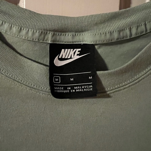 Nike Crop Top - Picture 6 of 6